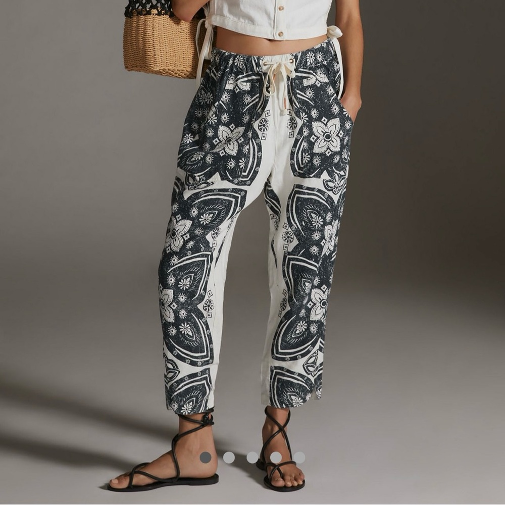 Anthropologie Navy and White Ankle Pants